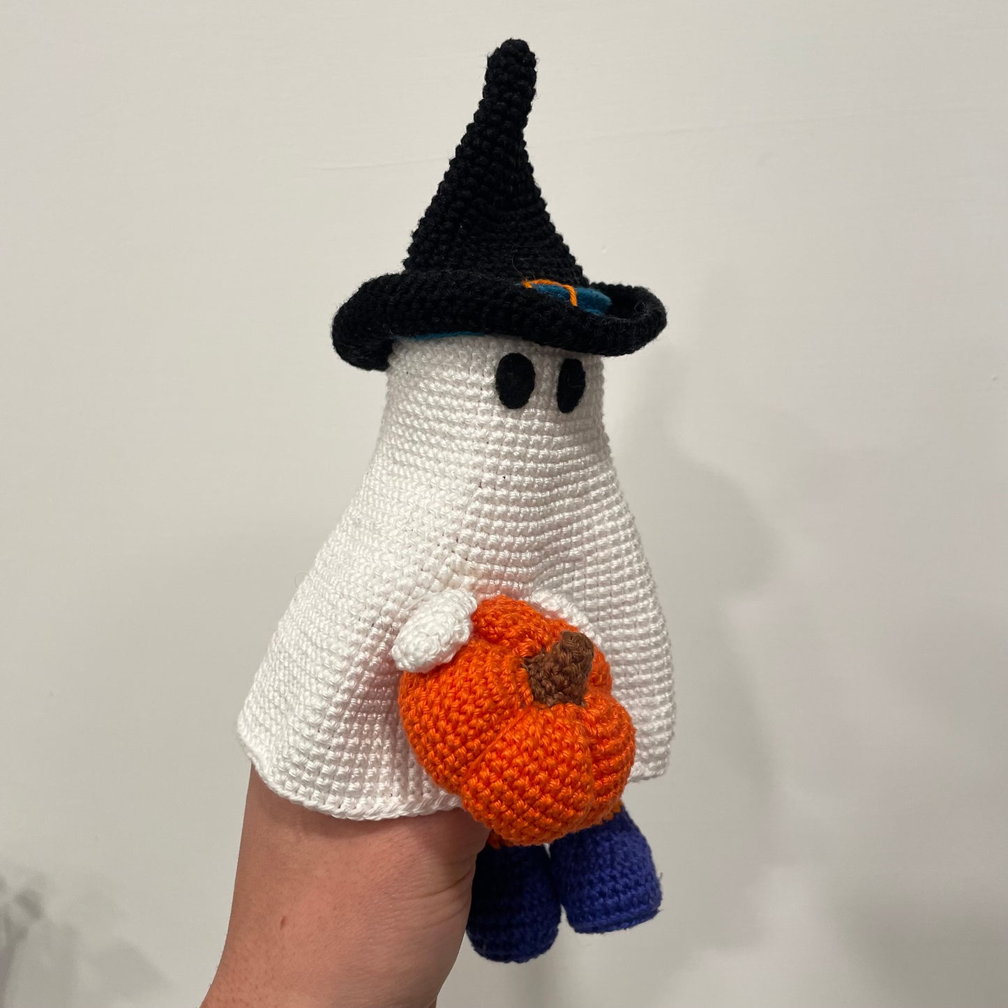 HALLOWEEN GHOST AMIGURUMI