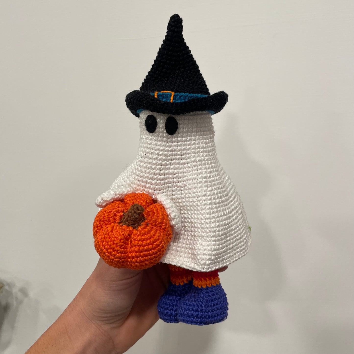 HALLOWEEN GHOST AMIGURUMI